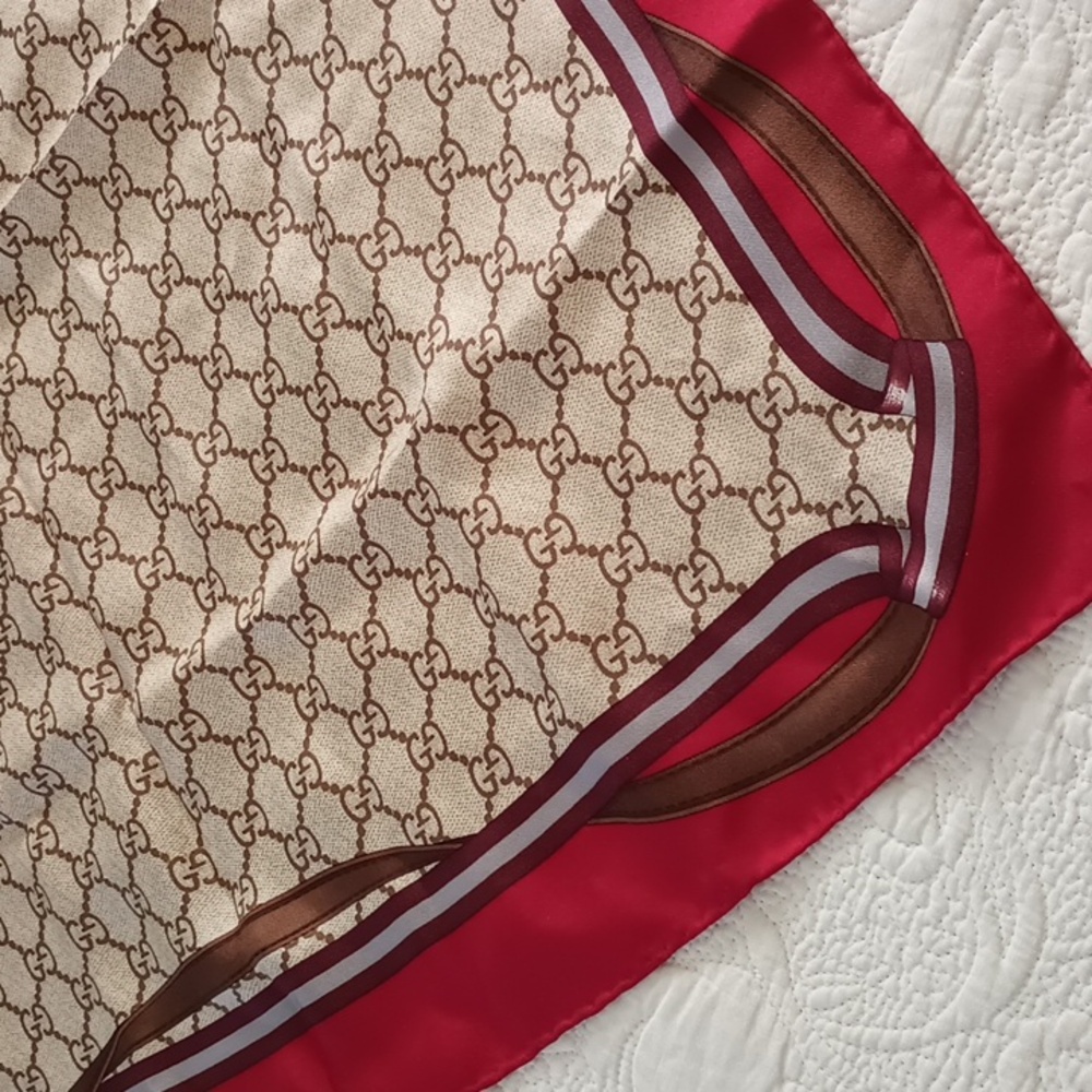 Gucci Red/Burgundy and Brown Patterned Silk Scarf Square Luxury Logo Equestrian - Picture 4 of 9